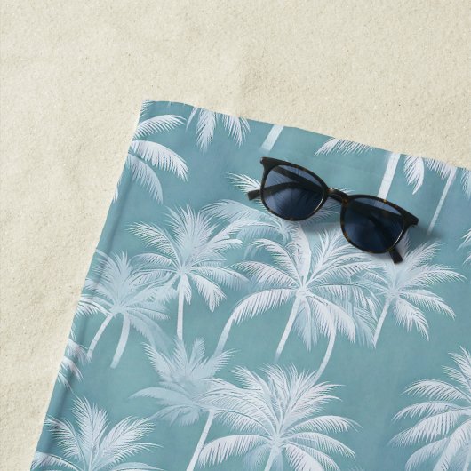 Hawaiian Palm Tree Silhouette Pattern Blauwgroen I Strandlaken (In situ)