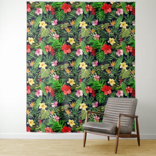 Hawaiian Print Wandkleed (In situ)