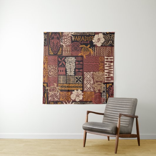 Hawaiian style tribal motif fabric patchwork abstr wandkleed (In situ)