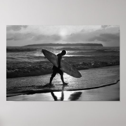 Hawaiian Surfer naar huis, zwart en wit Poster (Voorkant)