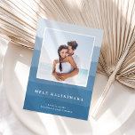 Hawaiian Wishes | Kerstfoto van Mele Kalikimaka Feestdagenkaart<br><div class="desc">Wens je geliefden een prettig kerstfeest in Hawaiian met onze mooie feestelijke fotokaarten. Het ontwerp kenmerkt uw favoriete vierkante foto in wit tegen een blauwe ombre waterverf stripe achtergrond,  met "Mele Kalikimaka"en uw douanegroet onder. Ideaal voor eilandbewoners of voor het delen van een favoriete foto van je Hawaii huwelijksreis!</div>