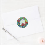 Hawaiian Wreath Mele Kalikimaka Christmas Ronde Sticker<br><div class="desc">Deze feestkrans is versierd met een i'iwi-vogel en 'ohi'a lehua-bloemen uit het inheemse bos van Kaua'i, die zowel de vreugde van het seizoen als het belang van het behoud van de inheemse soorten van Hawaï symboliseren. Het combineren van de schoonheid van de i’iwi vogel met de feestelijke gejuich van Mele...</div>
