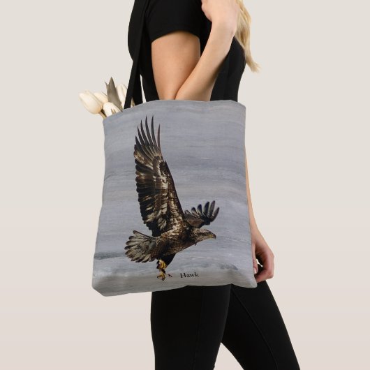 Hawk over de canvas tas (Dichtbij)