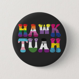 Hawk Tuah Grappige LGBTQ Regenboog Vlag Ally Trans Ronde Button 5,7 Cm