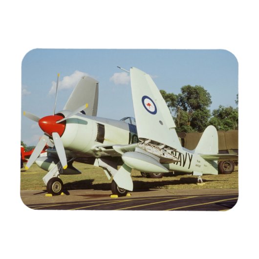 Hawker Sea Fury bij CAF, Minnesota Wing, op de Magneet (Horizontaal)