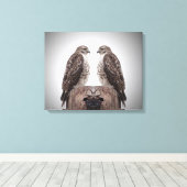 Hawks op een post canvas afdruk (Insitu (Houten vloer))