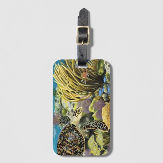 Hawksbill Zee Turtle Over een T-shirt met patchrif Bagagelabel (Voorkant (verticaal))