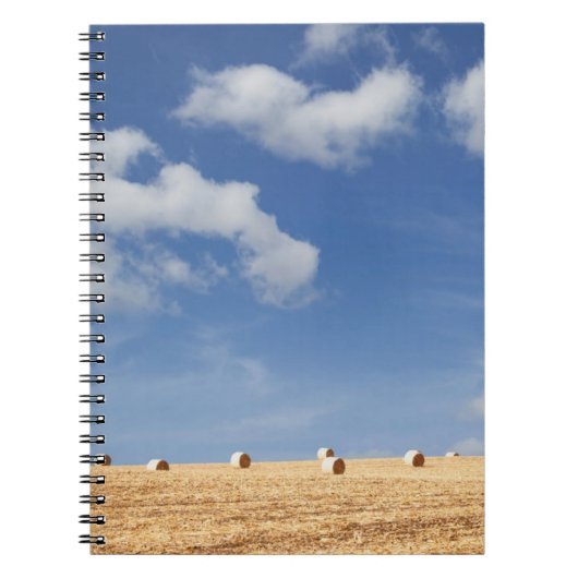 Hay Bales op het veld Notitieboek (Voorkant)