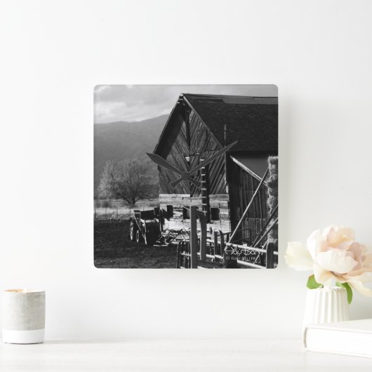 Hay Barn Vierkante Klok (Huis)