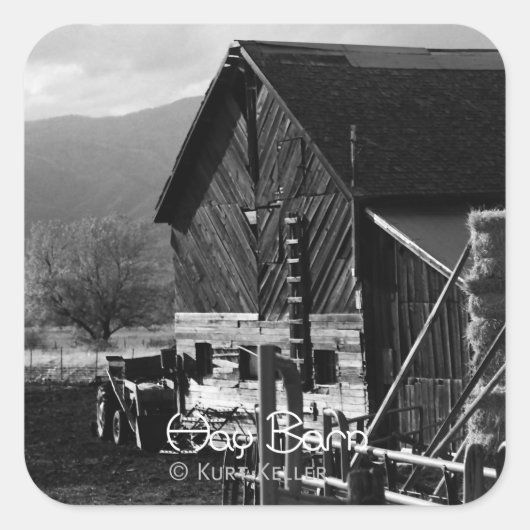 Hay Barn Vierkante Sticker (Voorkant)