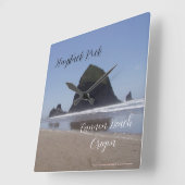 Haystack Rock kanon strand Oregon Vierkante Klok (Hoek)