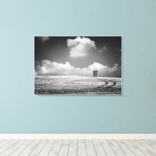 Haystacks en Tracks, beeldende kunst zwart-wit Canvas Afdruk (Insitu (Houten vloer))