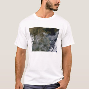 Haze over de Noord-Chinese vlakte T-shirt