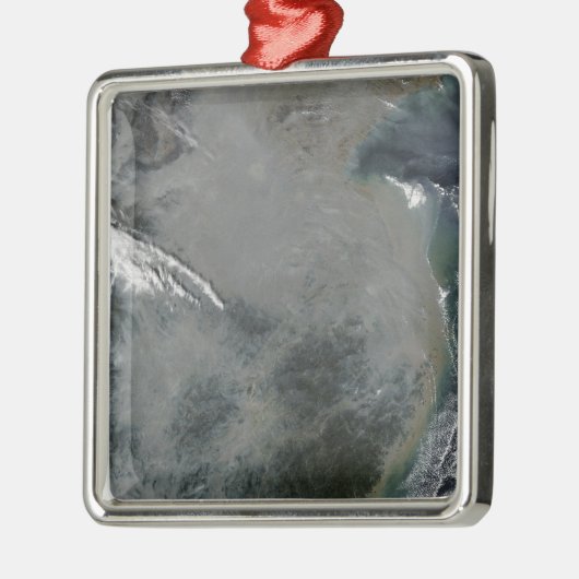 Haze over Oost-China Metalen Ornament (Links)