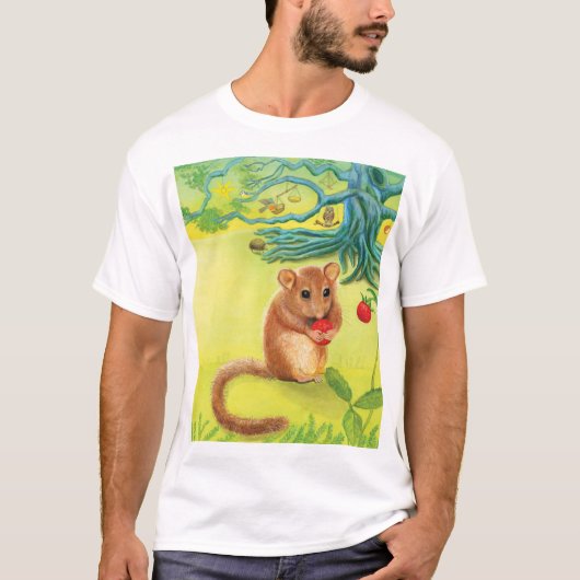 Hazel Dormouse Eating Wild Strawberry T-Shirt (Voorkant)