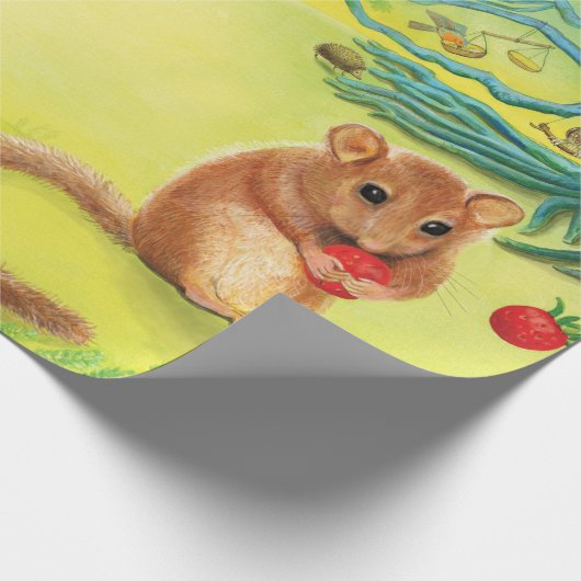 Hazel Dormouse Eet Wilde aardbei Cadeaupapier (Hoek)