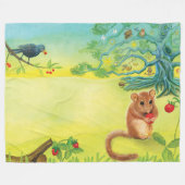 Hazel Dormouse Eet Wilde aardbei Fleece Deken (Voorkant (Horizontaal))