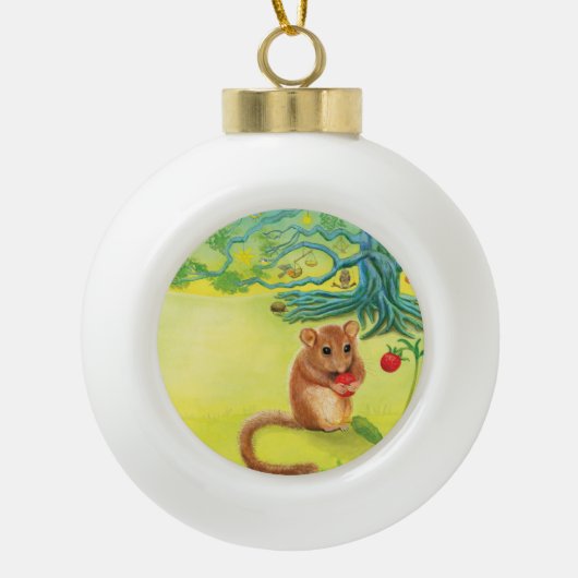 Hazel Dormouse Eet Wilde aardbeienbomen Ornament (Voorkant)