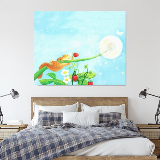 Hazel Dormouse, wilde aardbeien en dandelionpuff Canvas Afdruk (Insitu (Slaapkamer))