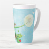 Hazel Dormouse, wilde aardbeien en dandelionpuff Latte Mok (Rechterhoek)