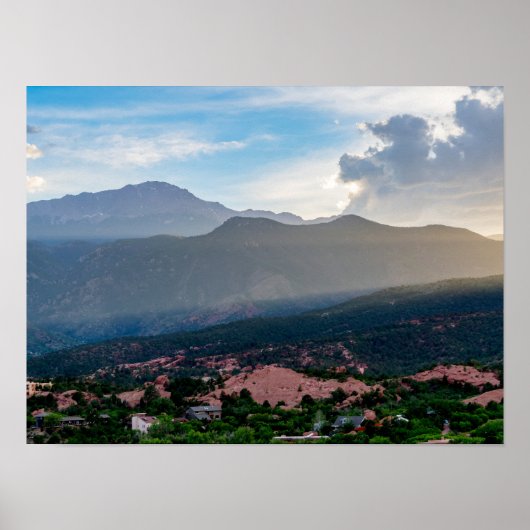 Hazy Pikes Peak Sunset Poster (Voorkant)