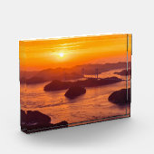 Hazy sunset on Kurushima Kaikyo Bridge and Kurushi Fotoblokken (Links)