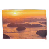 Hazy sunset on Kurushima Kaikyo Bridge and Kurushi Kussensloop (Voorkant)