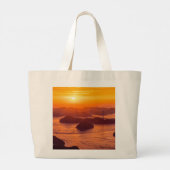 Hazy sunset on Kurushima Kaikyo Bridge Grote Tote Bag (Achterkant)