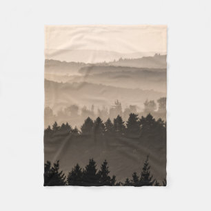 Hazy Woodland Hills Landschap Foto Fleece Deken