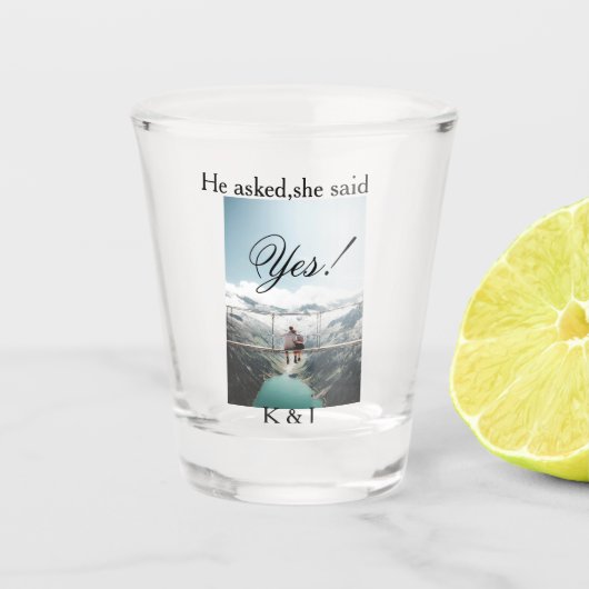He asked she said yes engagement photo name stylis shot glas (Voorkant)