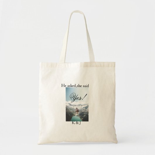He asked she said yes engagement photo name stylis tote bag (Voorkant)