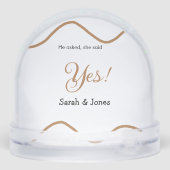 He asked she said yes engagement simple minimal  sneeuwbol (Achterkant)