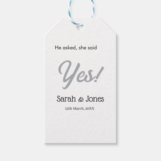 He asked she said yes engagement simple silver dat cadeaulabel (Voorkant)