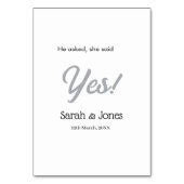 He asked she said yes engagement simple silver dat kaart (Achterkant)
