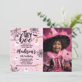 Hé Boo, Roze Halloween-uitnodiging met foto Kaart (Staand voorkant)