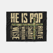 He Is P Camo Religious Father's Day Christian Dad  Fleece Deken (Voorkant (Horizontaal))