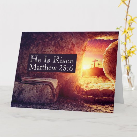 He Is Risen Three Crosses Empty Tomb Easter Kaart (Gele Bloem)