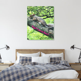 Hé! Laat me met rust! Geërgerde eekhoorn  Canvas Afdruk