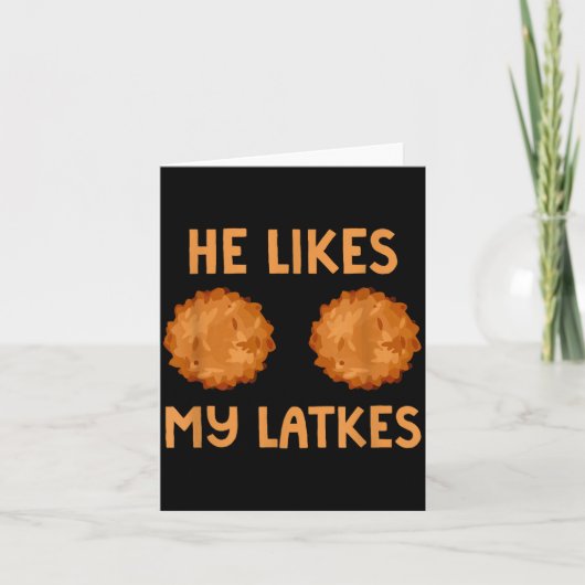He Likes My Latkes Hanukkah Couple Matching Jewish Kaart (Voorkant)