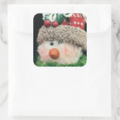 He seems overdressed somehow vierkante sticker (Tas)