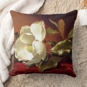 Heade - Een Magnolia op Red Velvet Kussen