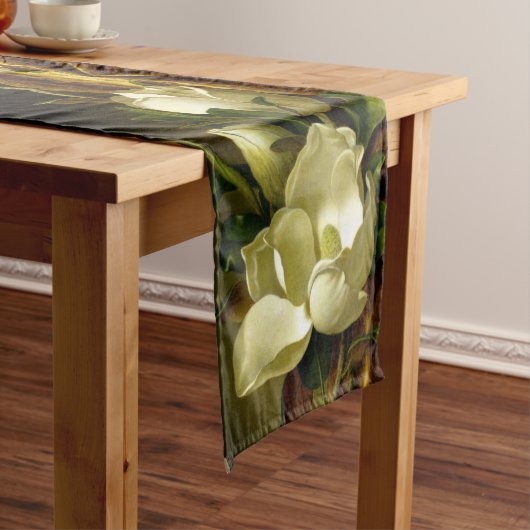 Heade Magnolia Flowers Gold Velvet Table Runner Medium Tafelloper (Voorbeeld)