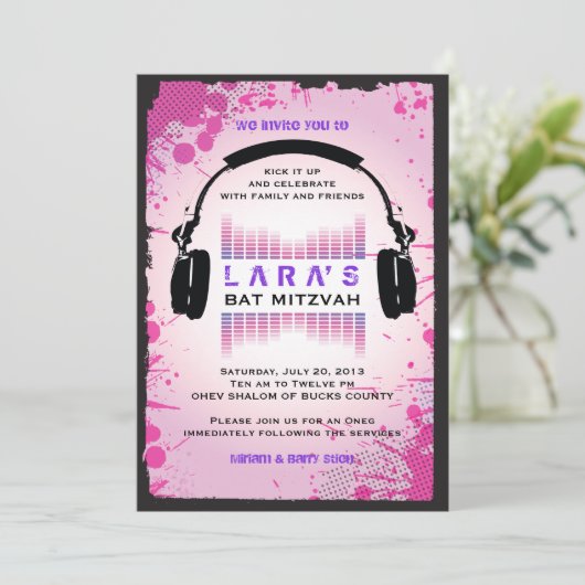 HEADPHONES Bat Mitzvah Uitnodiging (Staand voorkant)