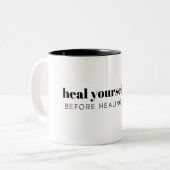 Heal Yourself Tweekleurige Koffiemok (Voorkant links)