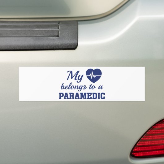 Heart behoort Paramedic Bumpersticker (Op auto)