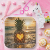Heart Carved In a Pineapple On a Beach Papieren Bordje (Feest)