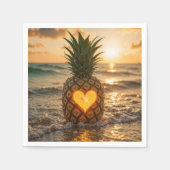 Heart Carved In a Pineapple On a Beach Servet (Voorkant)