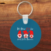 Heart Disease Awareness Gnome Sleutelhanger (Voorkant)