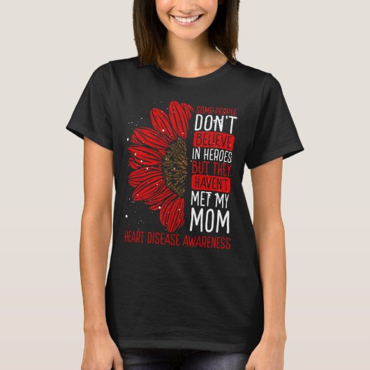 Heart Disease Awareness Ribbon Mom Warrior T-shirt (Voorkant)