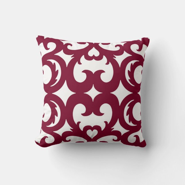 Heart Fretwork Scroll Pattern Cranberry Red Kussen (Voorkant)